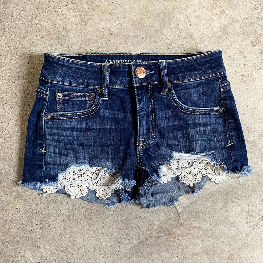American Eagle high rise crochet pocket accent shorts